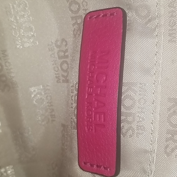 Pink MK Purse - Picture 8 of 10